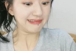 赵露思直播,青春活力与时尚魅力并存
